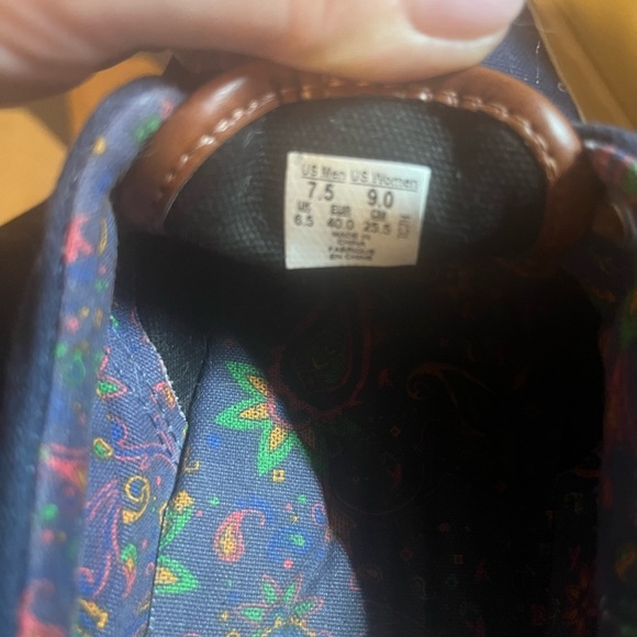 Vans Navy Canvas Sneakers - Picture 5 of 6